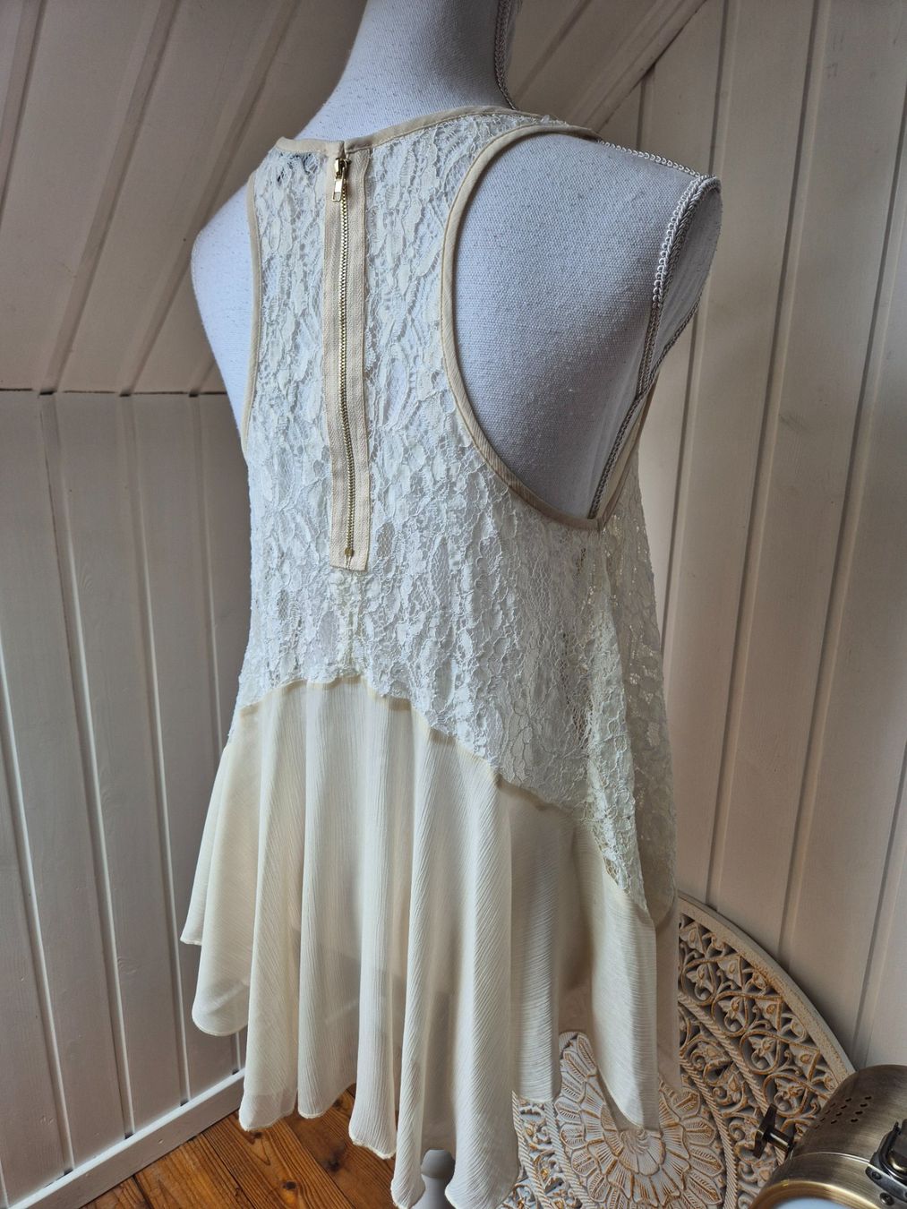 Top: FOREVER 21 boho feen top spitzen sheer  beige  Grösse L – Usato da Niederweningen venduto da Obson 2