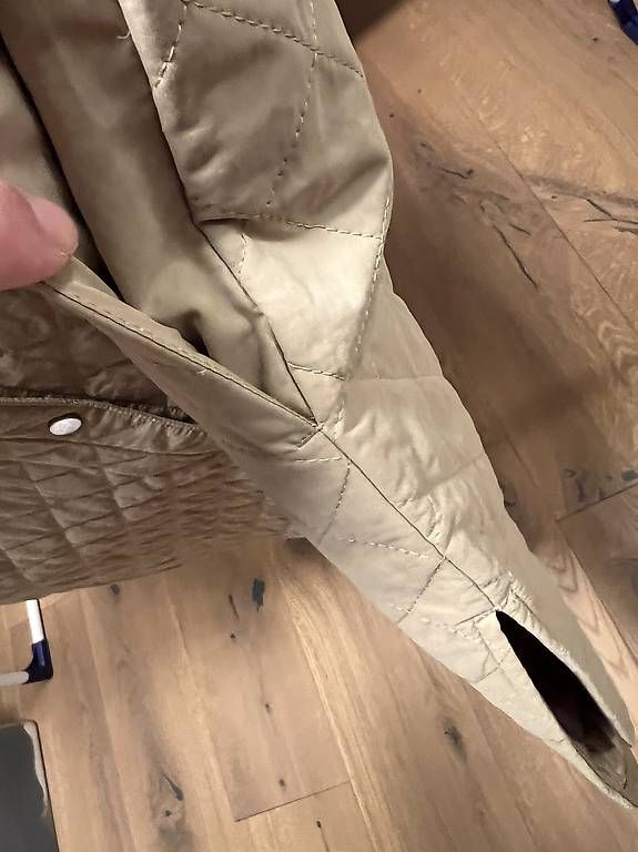 Gilets & Westen: Beige, lange, leichte Stepweste Gr. XS – Gebraucht aus Sevelen von ale_v29l 3