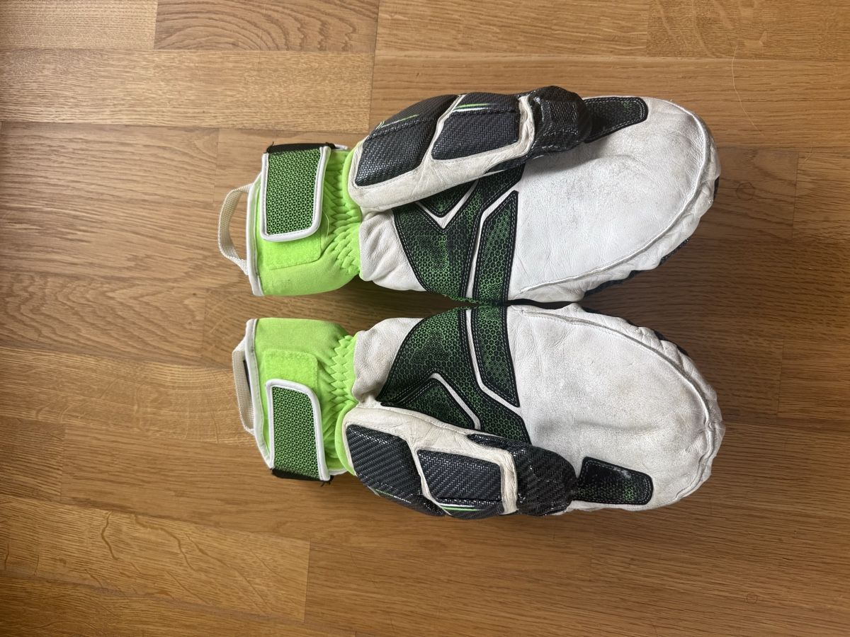 Reusch Altri accessori da uomo: Reusch Handschuhe Worldcup Warrior GS Mitten – Usato da Unterägeri venduto da Nando_Reiser 1