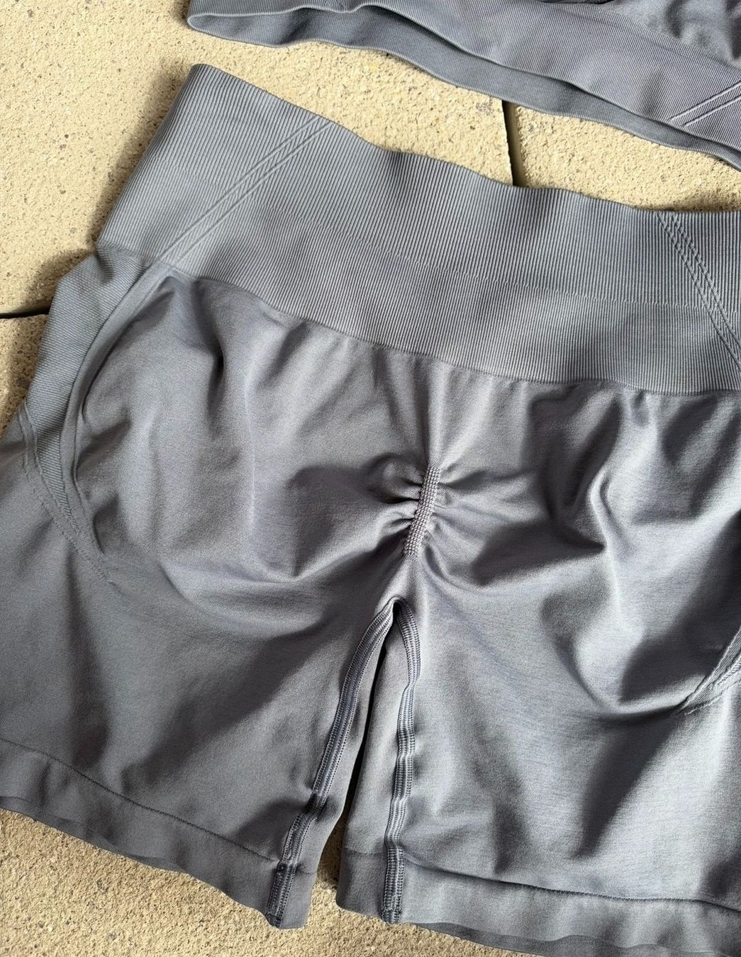 Oner Active Leggings: Ensemble Oner Active - Effortless – D'occasion à Nyon par noi_tf8q 5