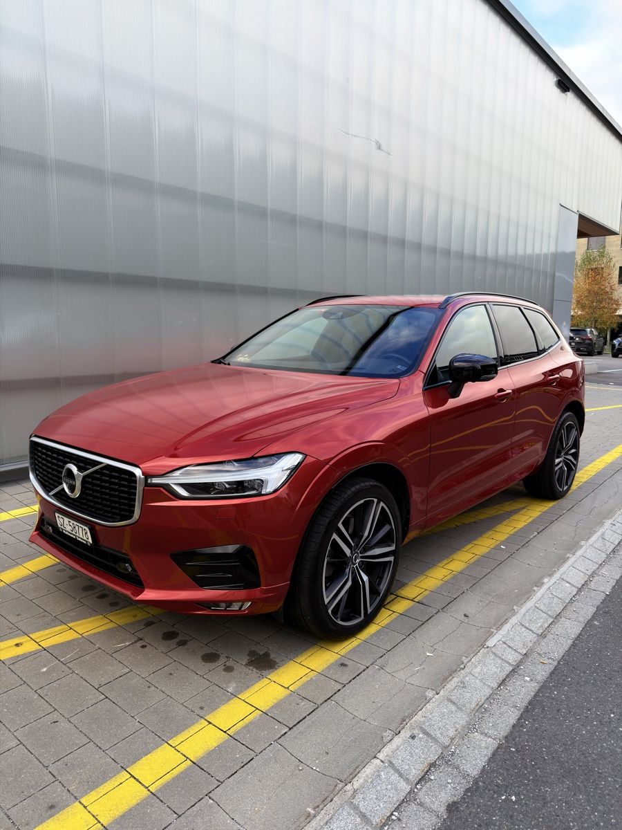 Volvo Automobili: Volvo XC60 B4 R-Design – Usato da Schübelbach venduto da R46R