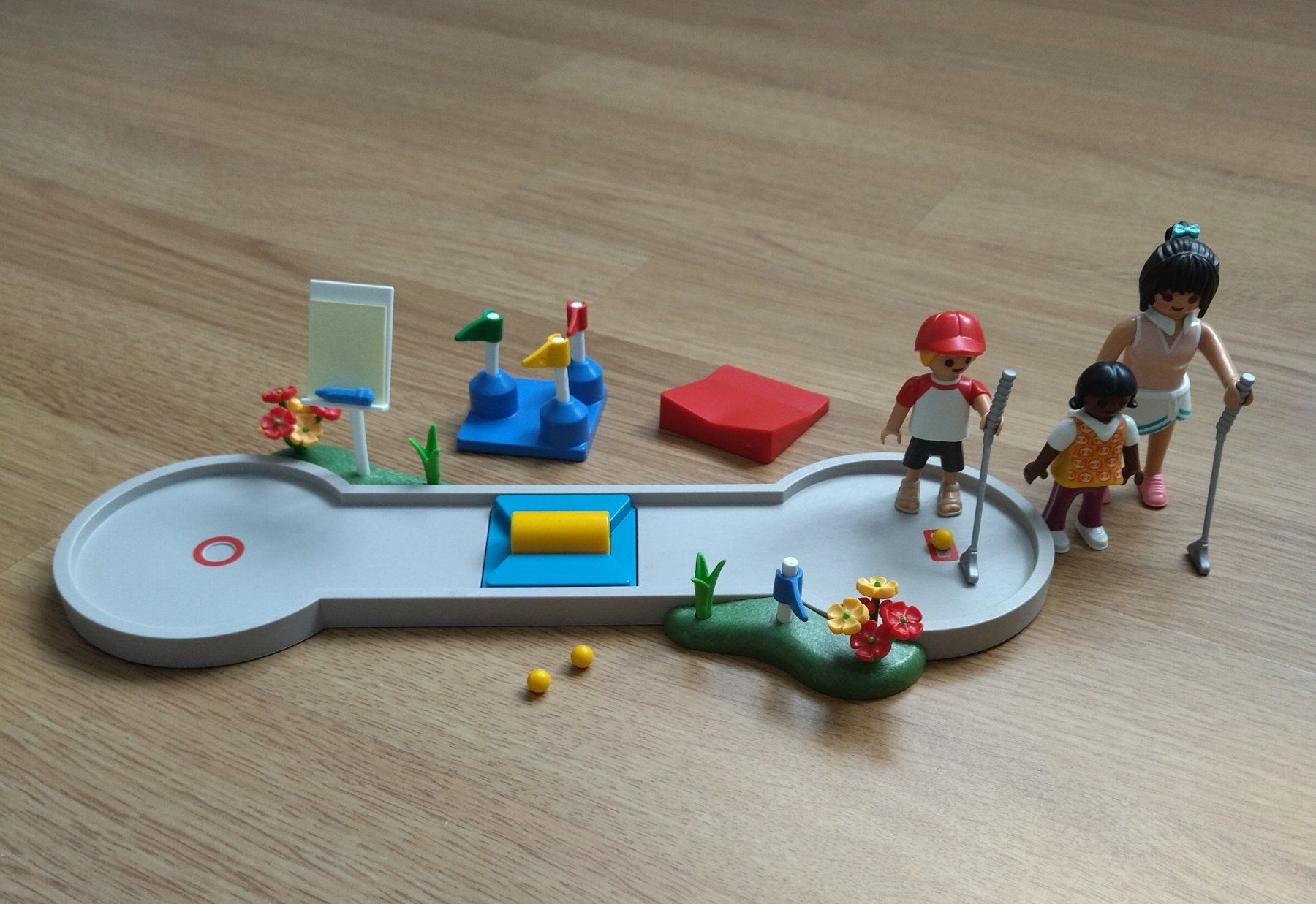 Playmobil Giocattoli: Playmobil - Sets 6155, 9474, 70092, 70093 – Usato da Schwarzenbach SG venduto da nirobo