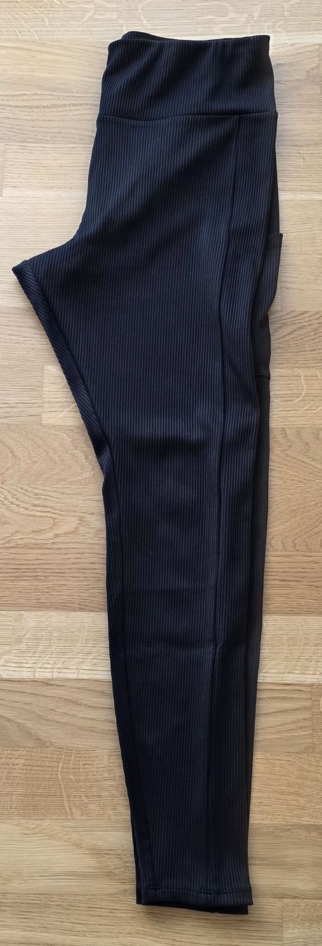 Leggings: 3 stk Leggins,Gr.L,Gerippe Material – Neuf (Voir description) à Frauenfeld par Bleeddragon 1