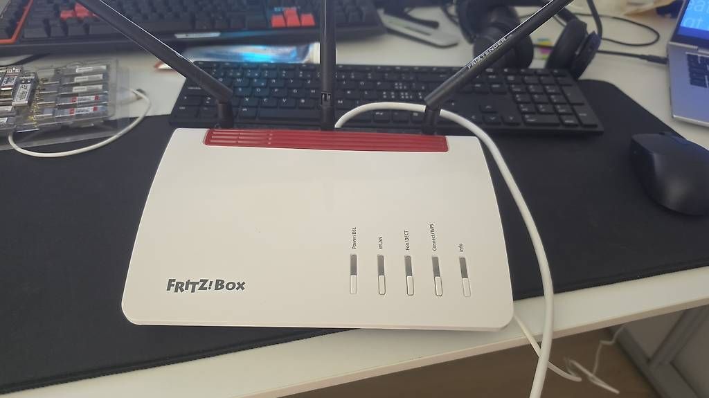 Fritz Modems & Routeurs: Fritzbox 7590 mit FriXtender Antennen – D'occasion à Pfäffikon ZH par My_way20