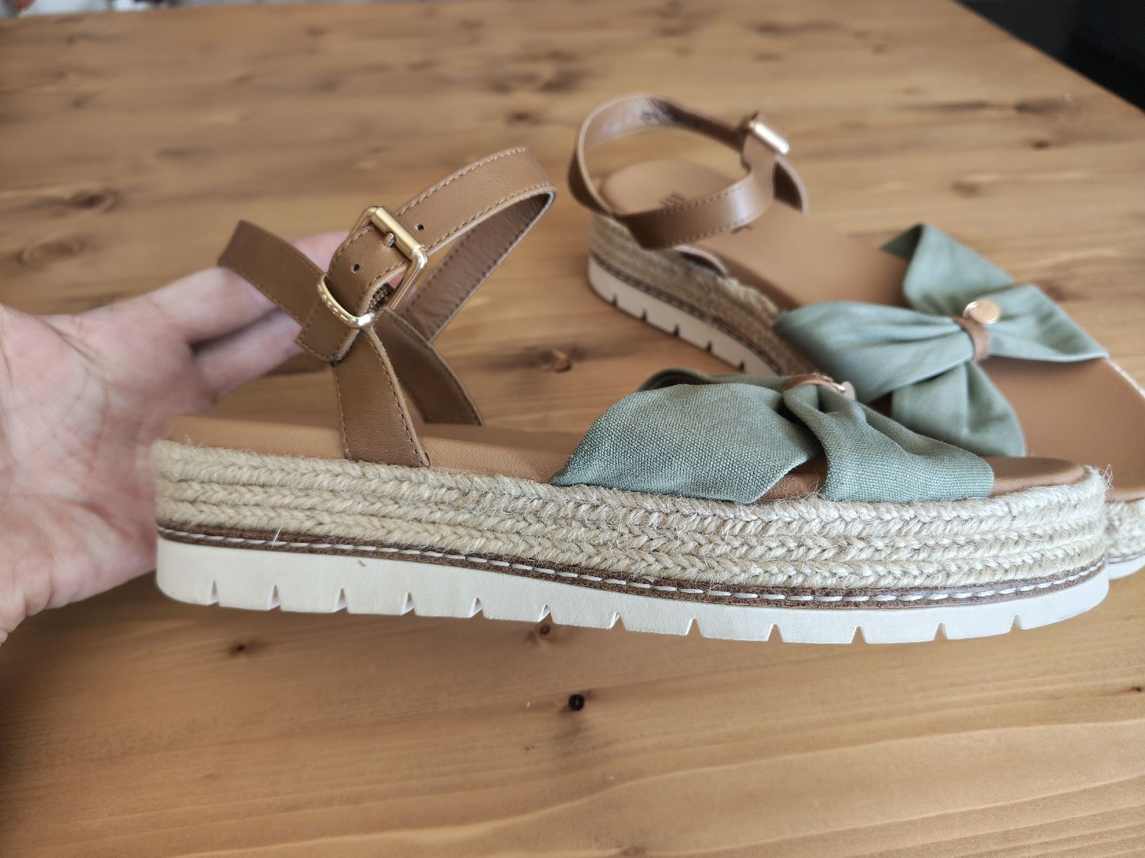 Scarpe da donna: Sommerschuh von Esprit NEU – Nuovo (secondo la descrizione) da Flawil venduto da minggeli83 1