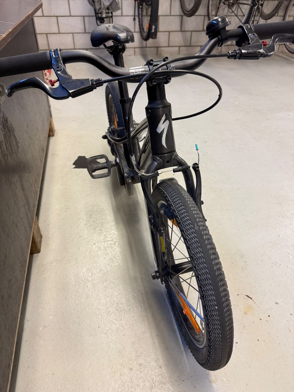 Specialized Velos: Specialized Jett 16 Single Speed Kinderfahrrad – Gebraucht aus Zürich von mario_st 2