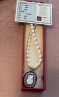 Perlenkette mit Anhänger weiss rosa neu in Box 45 cm