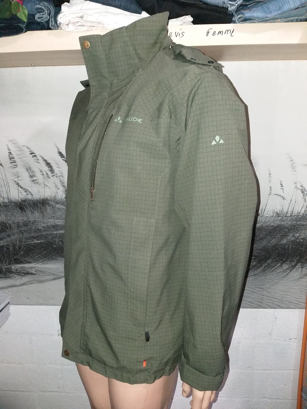 Vaude Giacche: VAUDE  Veste imperméable/Wasserdicht Jacke  Taille/Grosse M – Usato da Cossonay-ville venduto da Super-Price-Quality 3