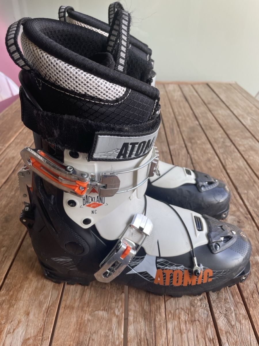 Atomic Scarpe da uomo: Ski boots Atomic Gold Backland NC – Usato da Pregassona venduto da REEUP