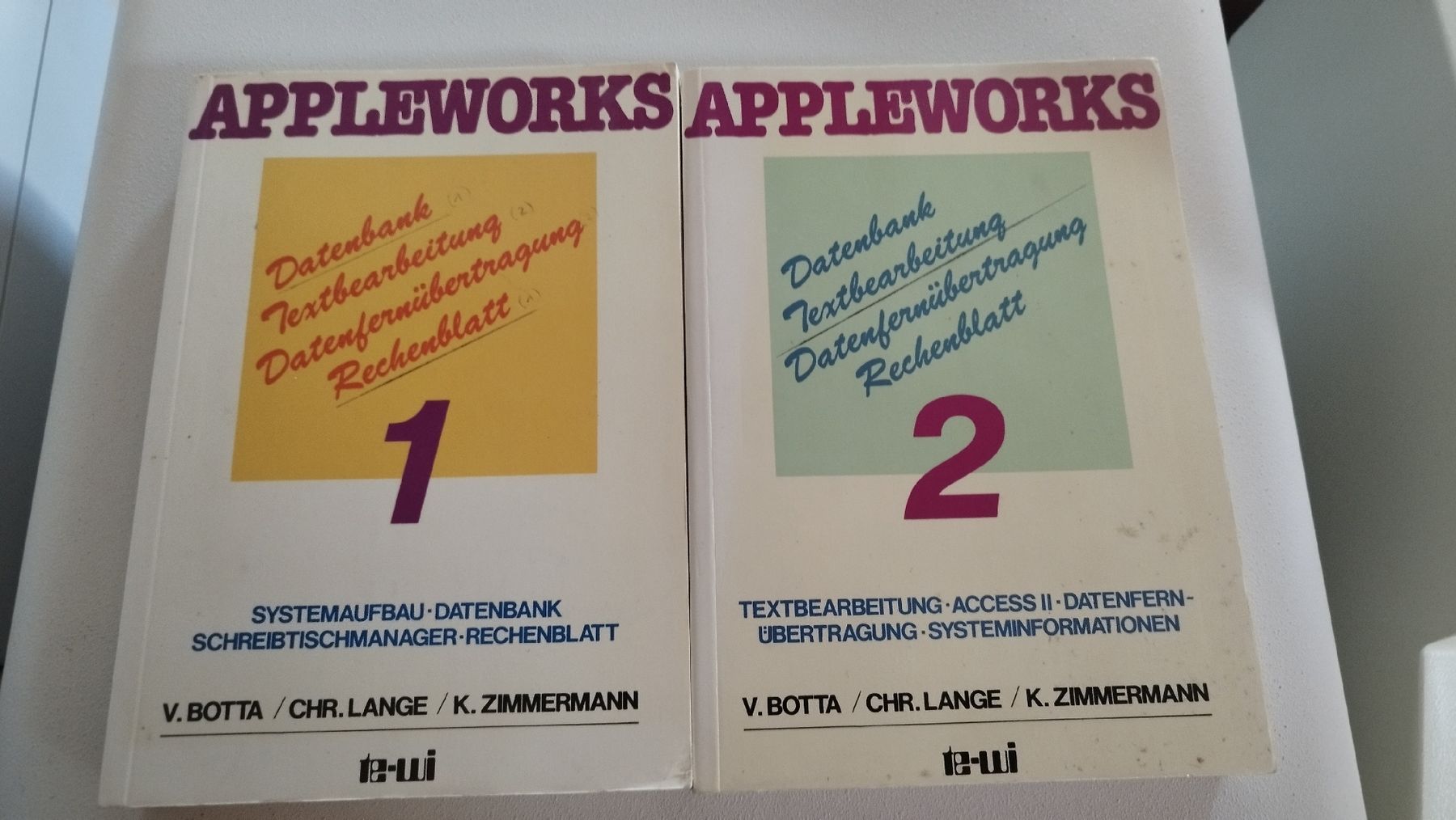 Libri: Apple II Bücher – Usato da Domdidier venduto da look80486 2