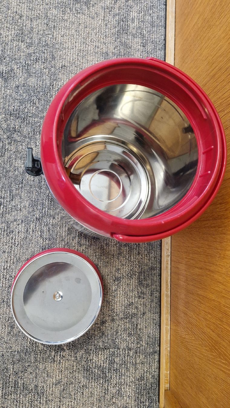 Contenitori & Simili: thermos behälter – Difettoso da Luzern venduto da kellmo 1