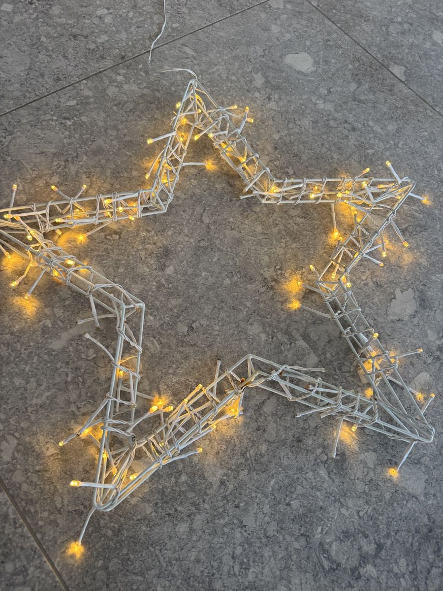 Tutte le decorazioni: Festive party LED Light Balls & Star – Usato da Jonen venduto da chrispluess 4