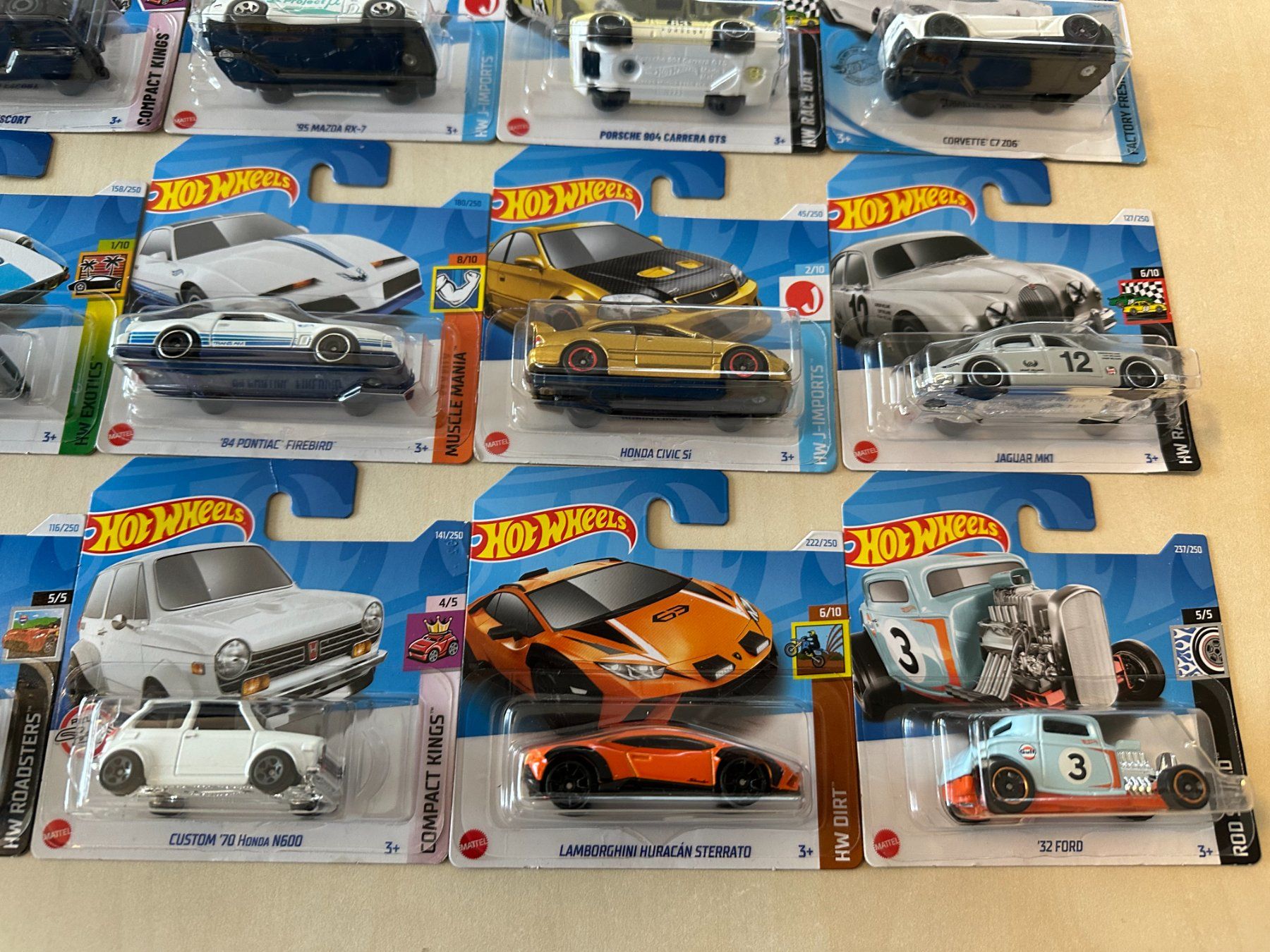 Hot Wheels Modellini d'auto: Hot Wheels Sammlung - 20 Stk. - Diverse Modelle – Nuovo (secondo la descrizione) da Mels venduto da FinSz93 4