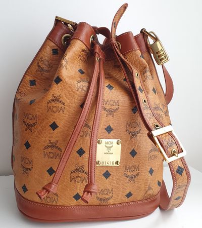 MCM Beuteltasche Medium Cognac Canvas.