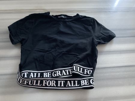 Schickes T-Shirt🖤– Gr.S nr.2