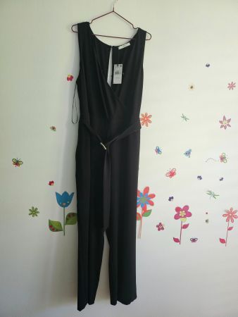 Combinaison noire élégante Violeta by Mango, taille L.
