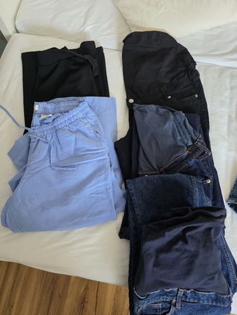 Schwangerschaftskleider - H&M Mama Grössen M und L