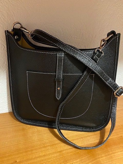 Sacs femmes: Sac cuir véritable – D'occasion à PULLY par bacara