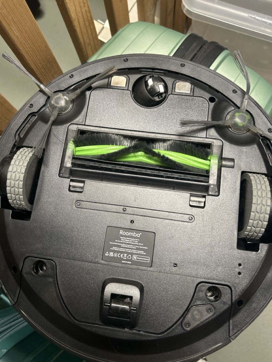 Aspirateurs & Accessoires: Roboterstaubsauger ROOMBA – Neuf (Voir description) à Horgen par sneekness 1