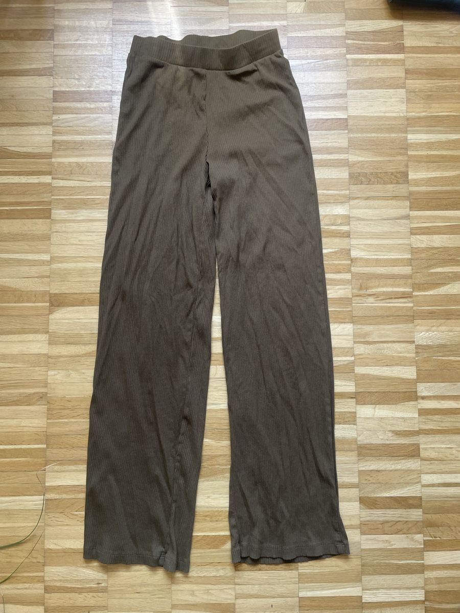 Vero Moda Hosen: Vero Moda Stoffhose – Gebraucht aus Spiez von lukullisch
