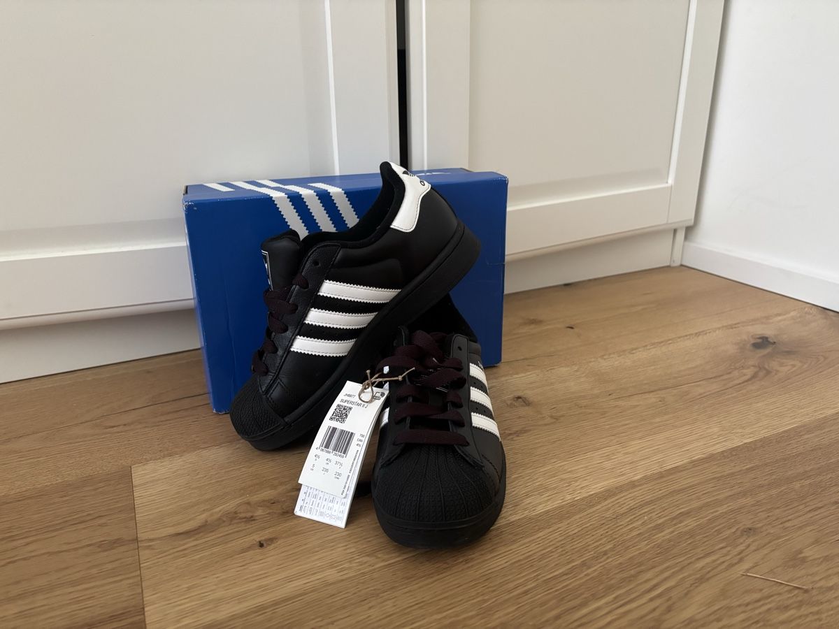 Adidas Chaussures femmes: Superstar II J, Black, 37.5 – Neuf (Voir description) à Küsnacht ZH par aliciiagdt 3