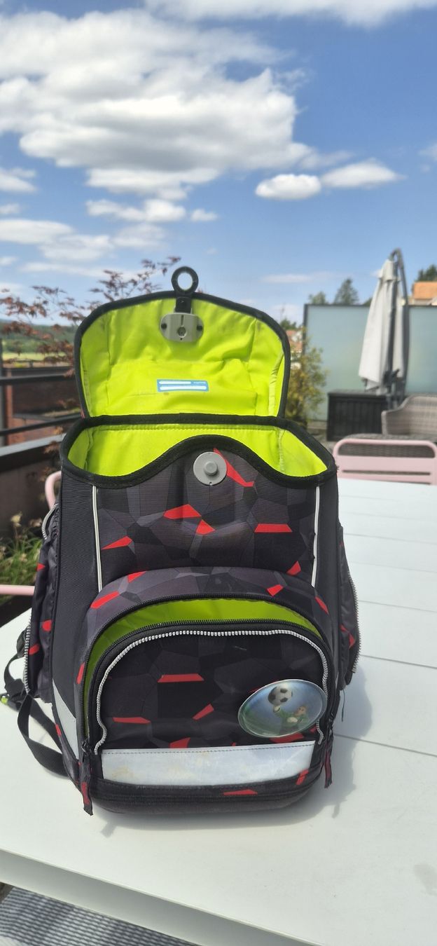 Ergobag Kindertaschen: Ergobag set – Gebraucht aus WETTSWIL von bel_8788