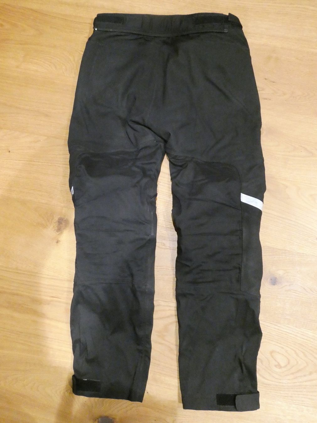 BMW Pantaloni: BMW Motorradhose, Typ Comfort Shell, Gr. 52 – Usato da Glarus venduto da Zigerfrigg 1