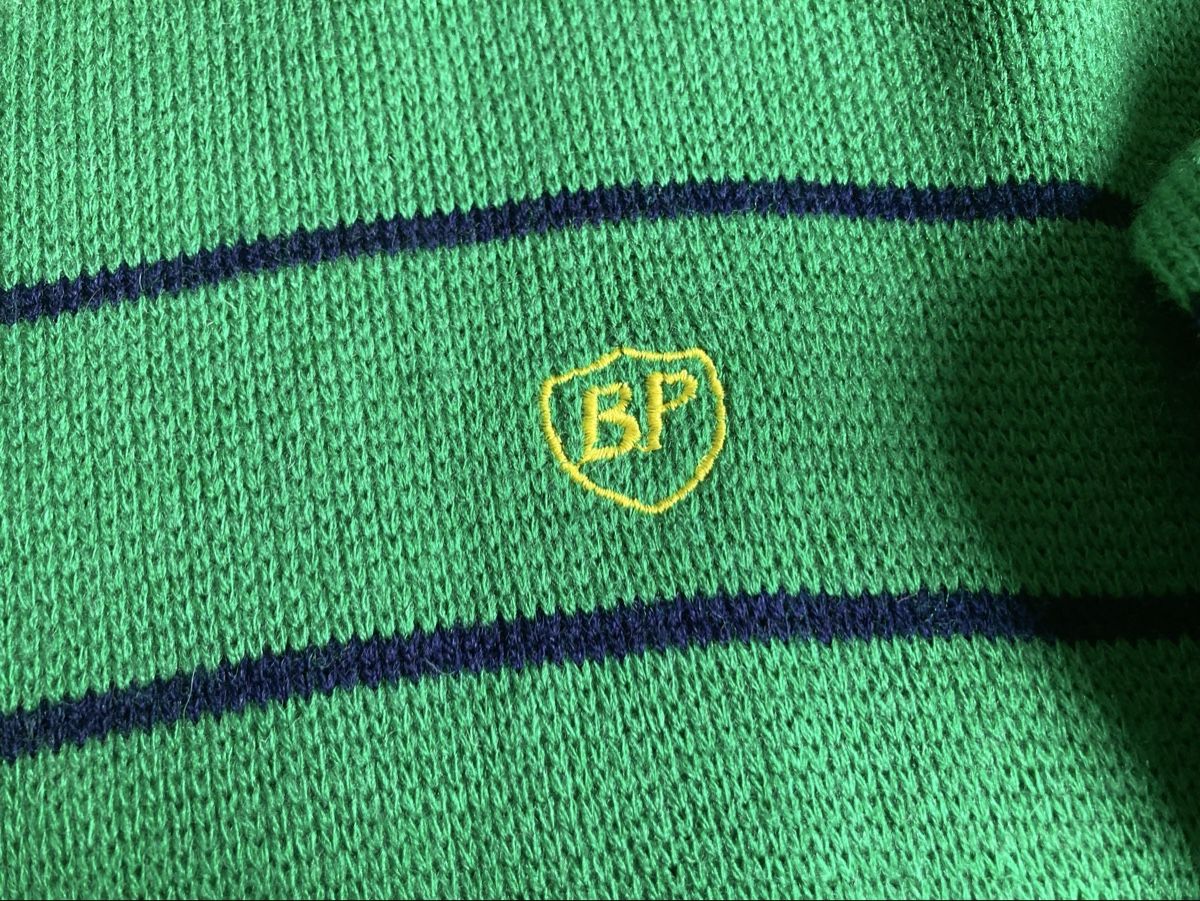 Maglioni & Felpe: Grüner Pullover aus Wolle / Wollpullover – Usato da Winterthur venduto da Tschernobylghost 1