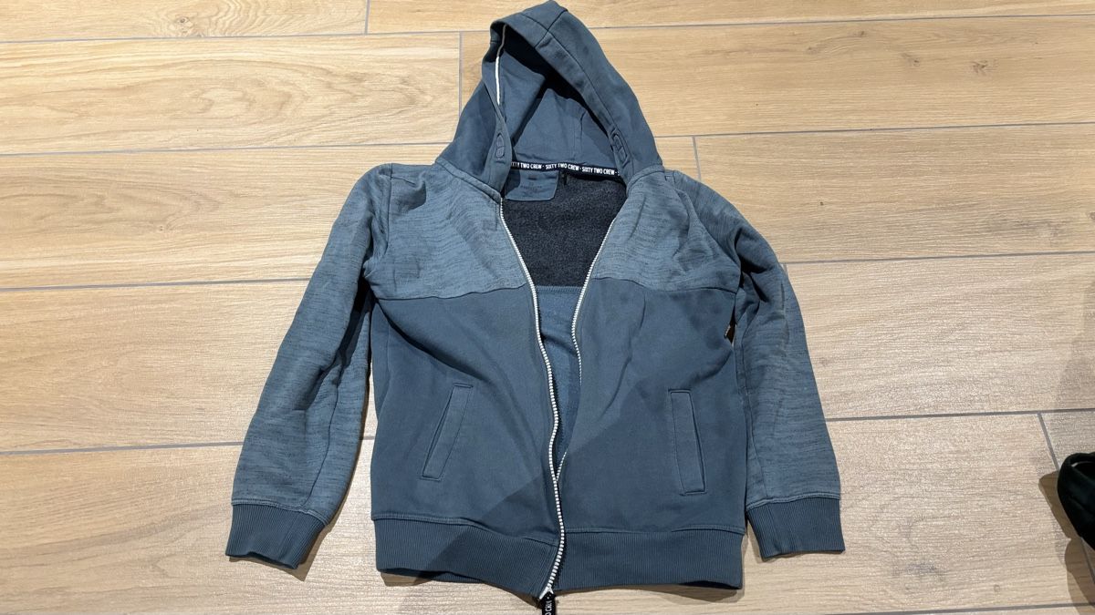 We Maglioni & Felpe: Kapuzenjacke Gr 146/152 – Usato da Fehraltorf venduto da naluk