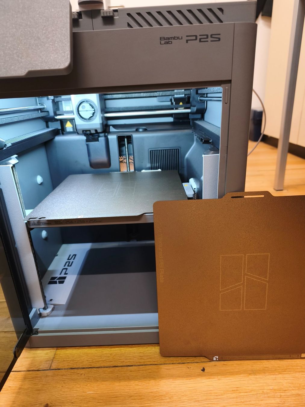 Bambu Lab 3D Drucker: Bambu Lab P2S ohne AMS mit Zubehör – Gebraucht aus Meikirch von helping_hand 1