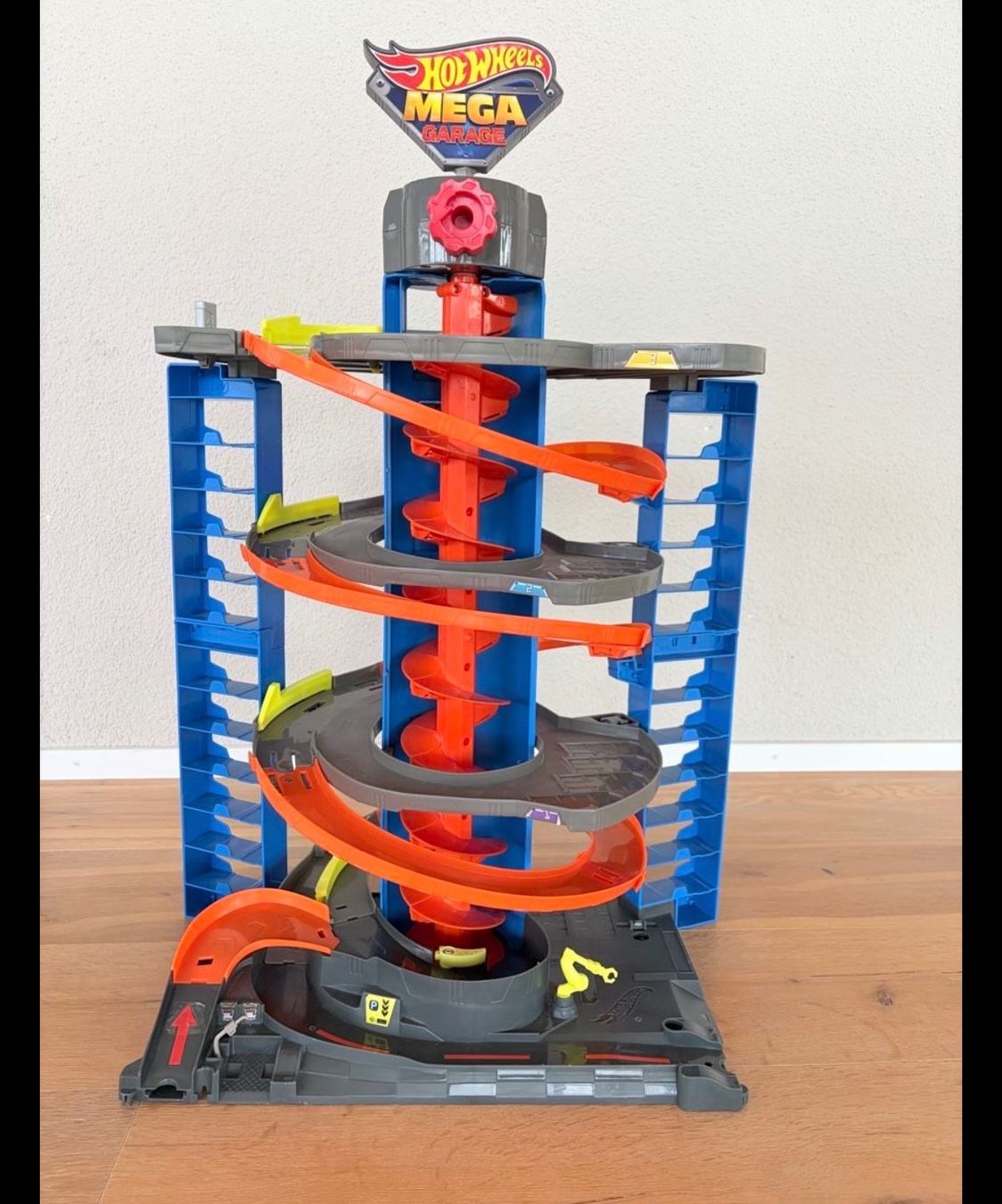 Hot Wheels Giocattoli: Hot Wheels Garage – Usato da Gossau SG venduto da niy_r7lw