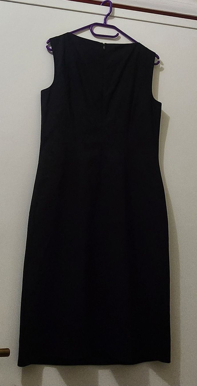 Hugo Boss Kleider: Robe BOSS noire taille 40  – Gebraucht aus Niedergösgen von Eva2410 1