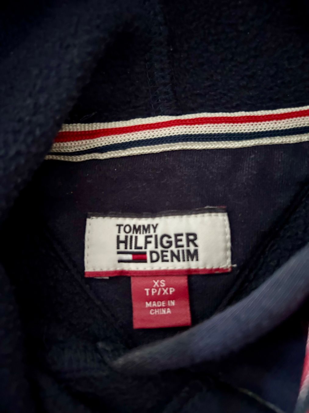 Tommy Hilfiger Pullover & Sweatshirts: Tommy Hilfiger Pullover – Gebraucht aus Weggis von Duma2 1