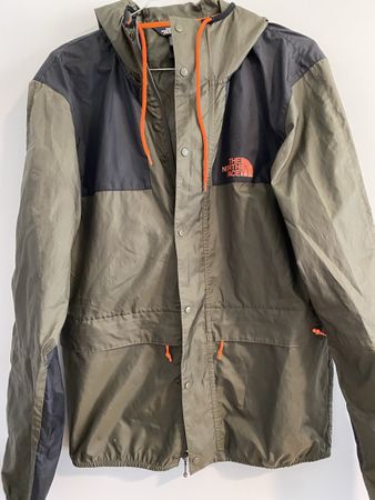 Coupe-vent The North Face, vert et noir, taille S, neuf