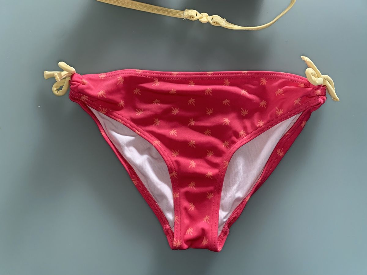 Costumi da bagno & Bikini: Neuwertiges Bikini Gr. 122 / 128 – Usato da Wangen an der Aare venduto da Chrisimi 1