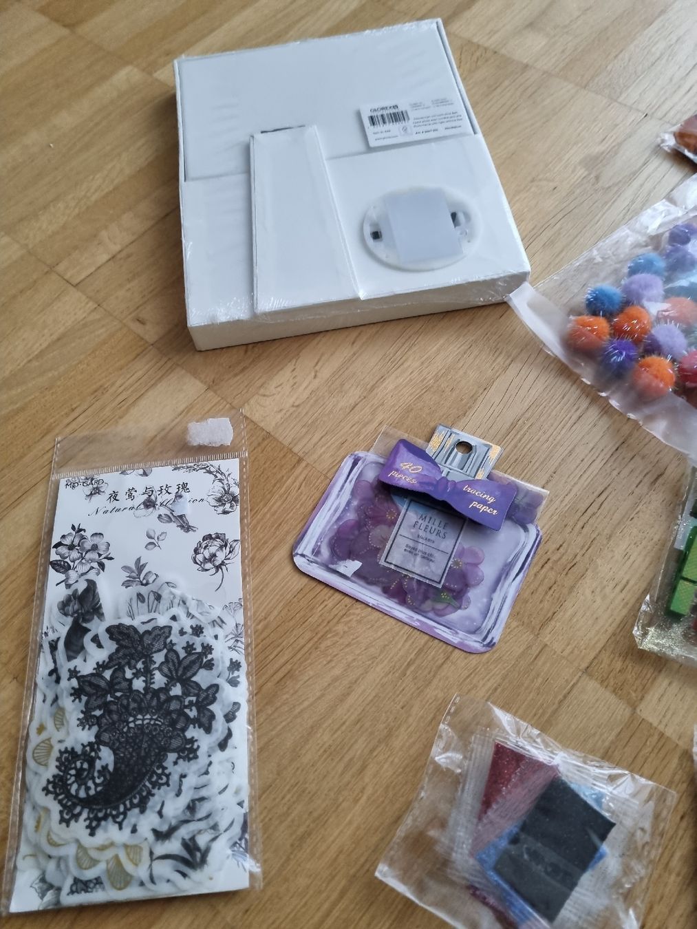 Kit bricolage: Basteln Konvolut – Nuovo e nell'imballaggio originale da Zofingen venduto da Felpa 3