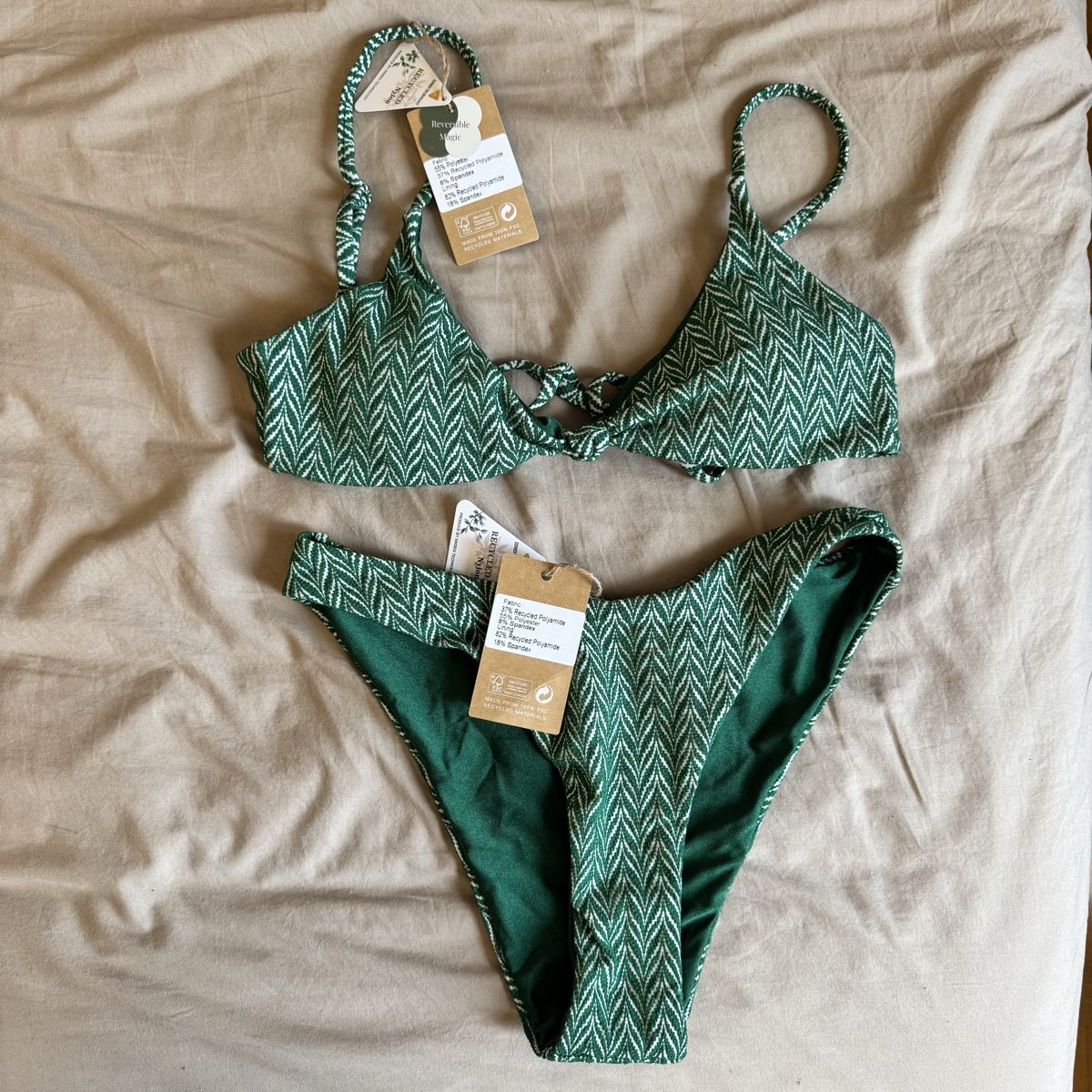 Costumi da bagno & Bikini: Berlook Bikini, grün, Gr. M mit Etikett – Nuovo e nell'imballaggio originale da Baden venduto da sinaxli