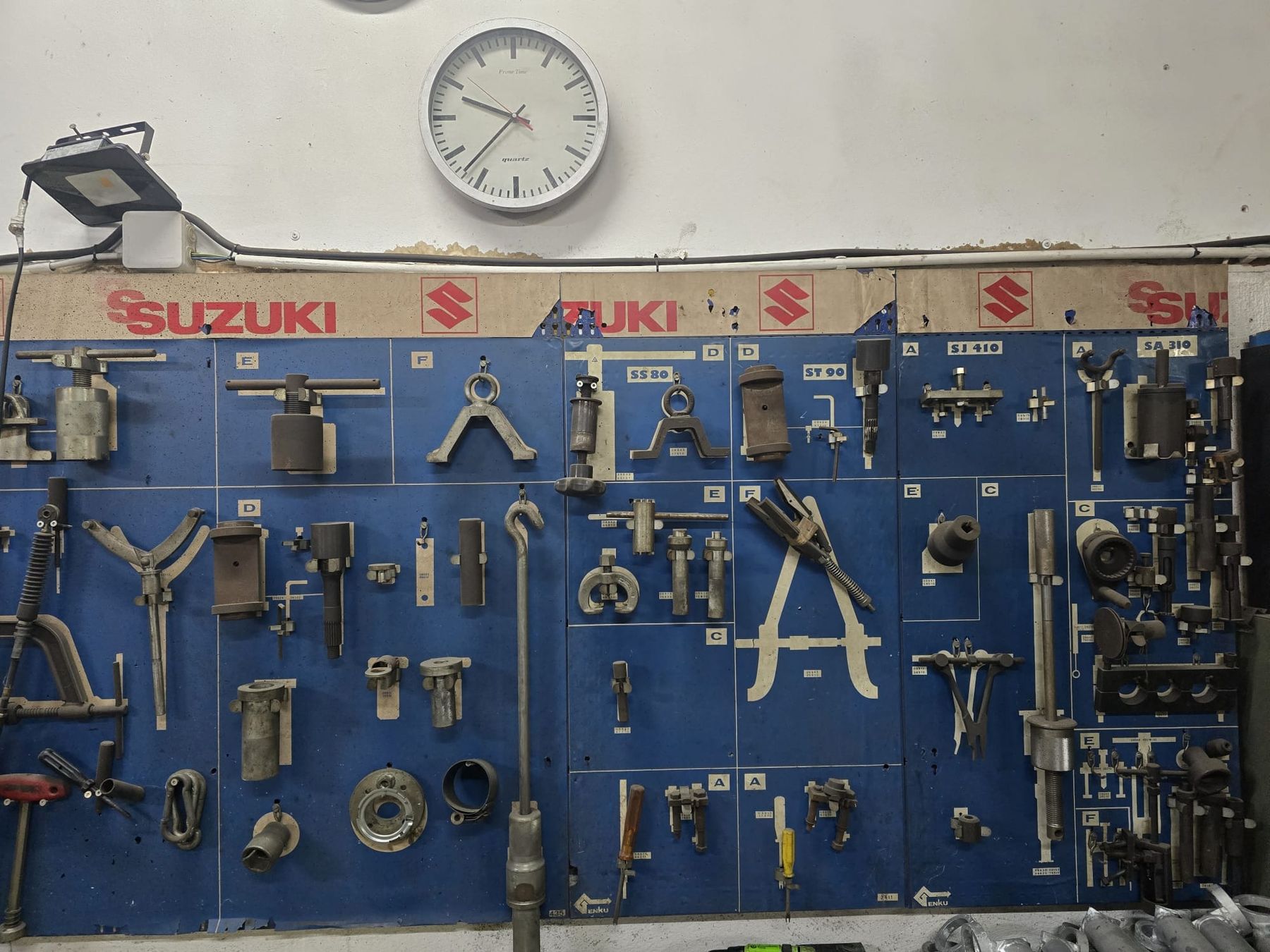 Tutti gli attrezzi: Werkzeugwand – Usato da Müllheim Dorf venduto da nokian70