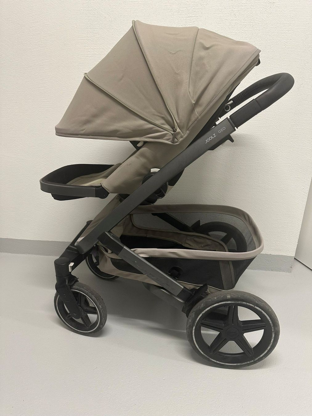 Joolz Carrozzine: Joolz Geo 3 inkl. Autositz Adapter – Usato da Würenlos venduto da mik_9rt7 2