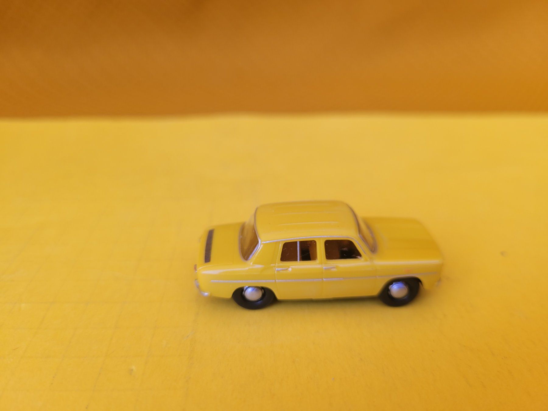 Renault Modellautos: Renault 8 Herpa Magic 1:87 – Gebraucht aus Domdidier von Bimbo57