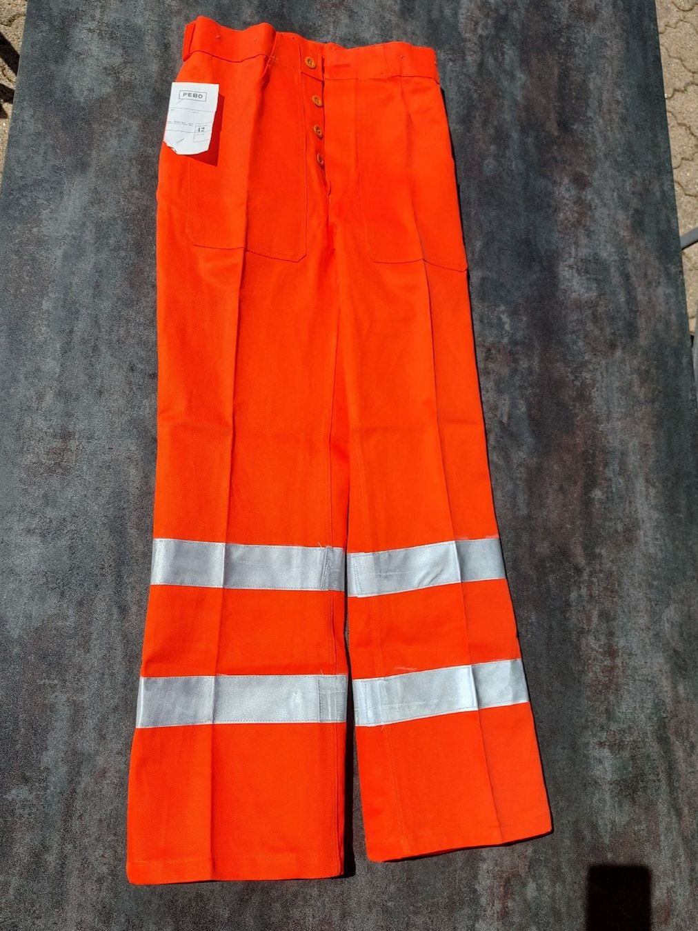 Pantaloni: Wie neu: Original Warnschutzhose, Grösse 42 – Nuovo (secondo la descrizione) da Brunnen venduto da Livianda 2