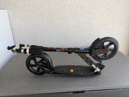 Micro Suspension Trottinett/Scooter, gefedert, grosse Räder