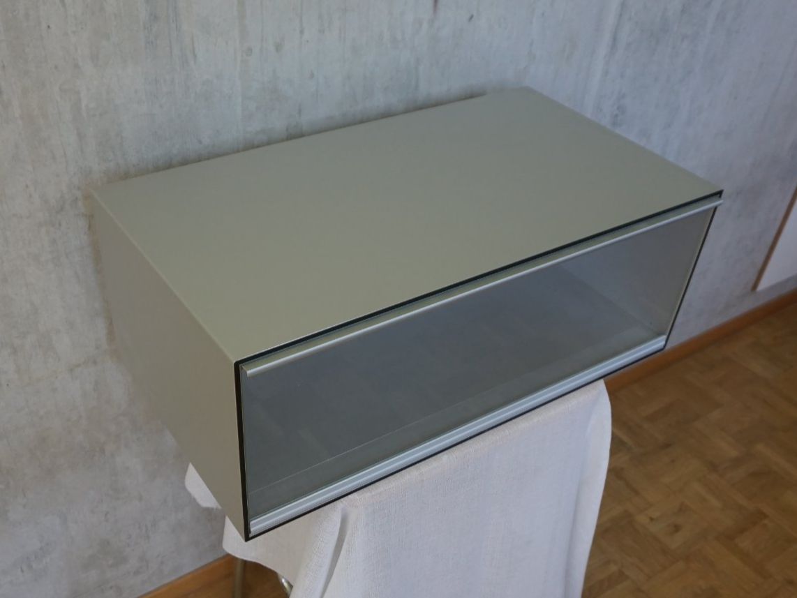 Vetrine: Vitrine Venus Box Hutter – Nuovo (secondo la descrizione) da Giswil venduto da sowo60 5