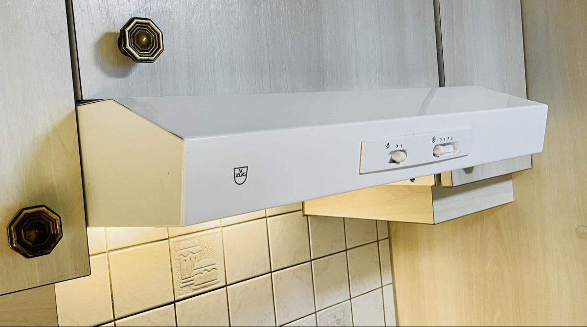 Hottes de ventilation: VZUG AiroClear Einbau V200 Dunstabzugshaube – D'occasion à Gunzwil par Klick17