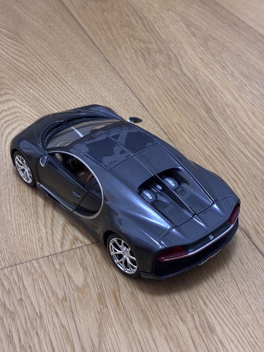 Bugatti Modellini d'auto: Bugatti Chiron Macchinina Scala 1/24 – Usato da Montagnola venduto da ciain67 2