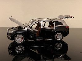 Modellauto Mercedes-Maybach GLS 600 4MATIC (Maßstab 1:18)