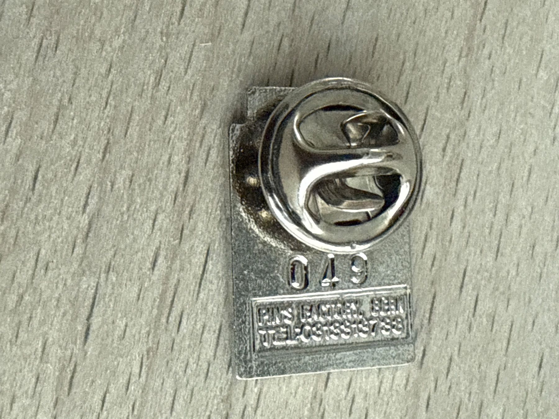 Plaquettes & Badges: Pin EIV DAVOS – D'occasion à Glattbrugg par Schweigmatt 1