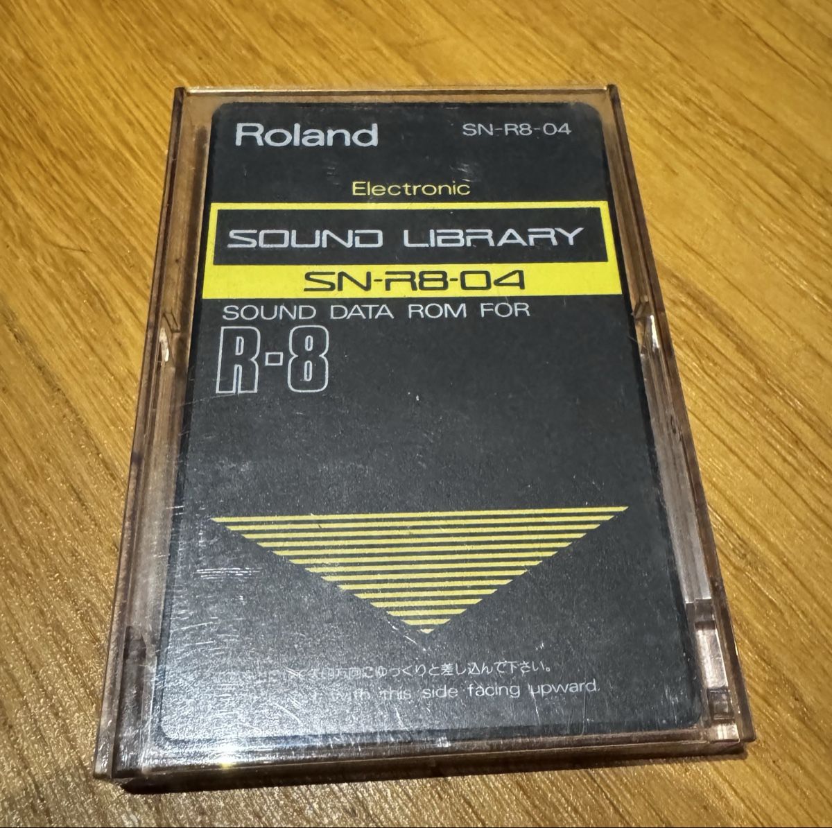 Roland R-8 用 サウンドライブラリー ROMカード SN-R8-04 Roland Sound Library - SN-R8-04 Electronic Data Rom für R-8