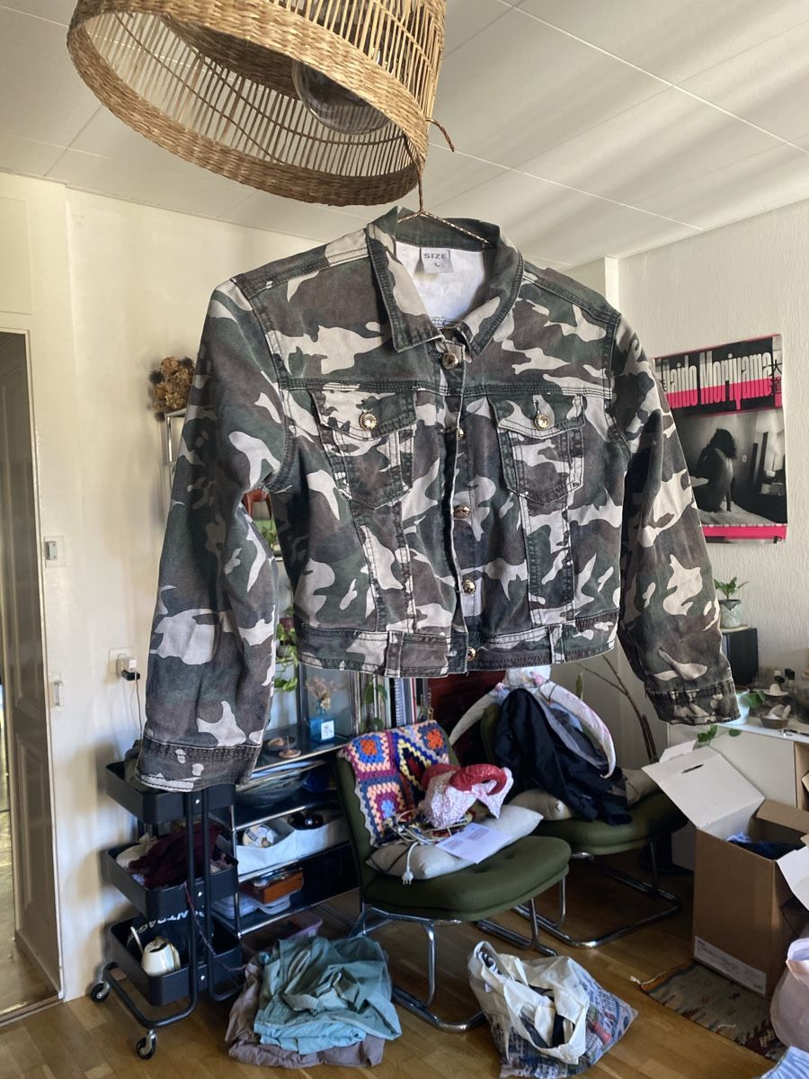 Giacche & Cappotti: Veste en Jean camouflage – Usato da Lausanne venduto da els_wlr2