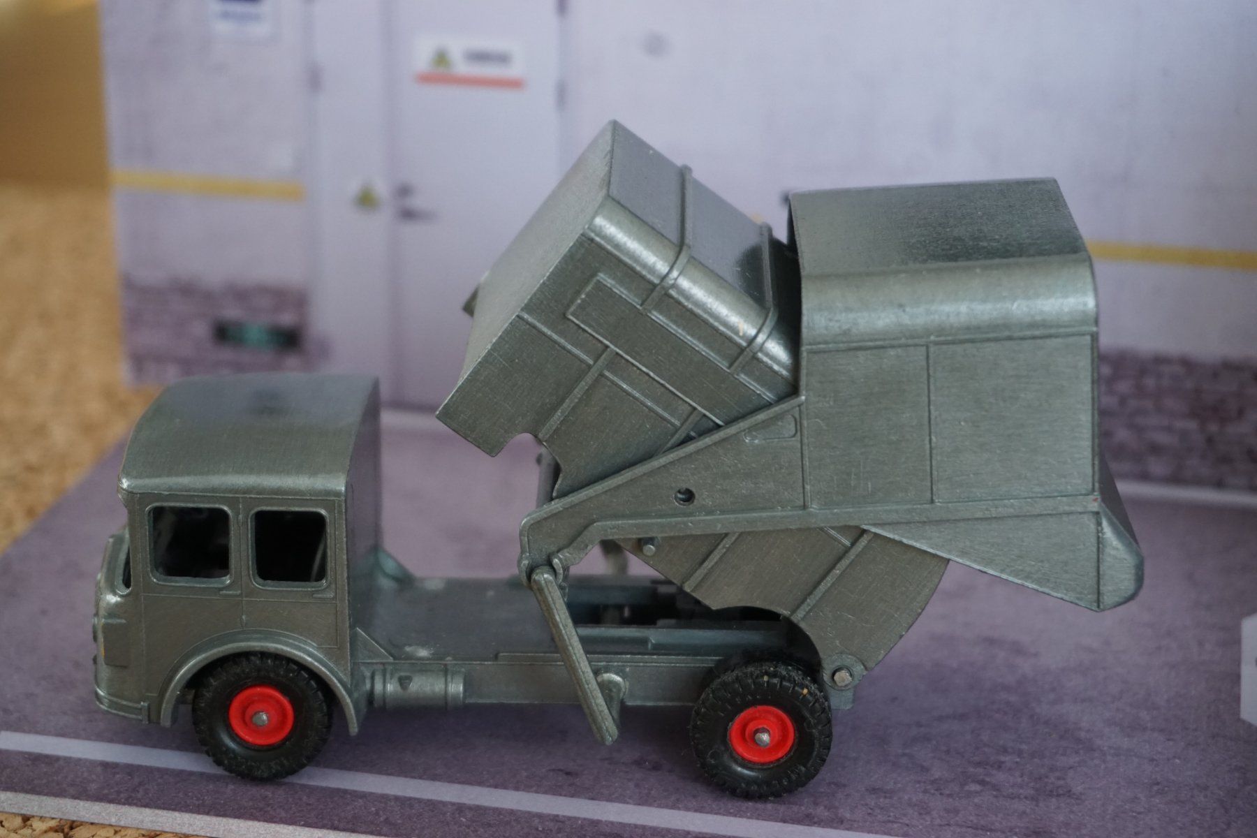Matchbox Modellini d'auto: Matchbox SK Kerichtwagen SD Einzelstk. COOL !!!!!!!!!!!!! – Usato da Reiden venduto da Doppeldecker69 4